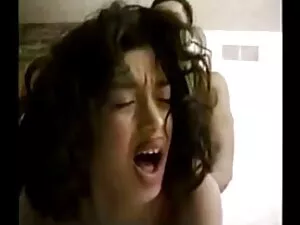 A morena de Busty Ca ...